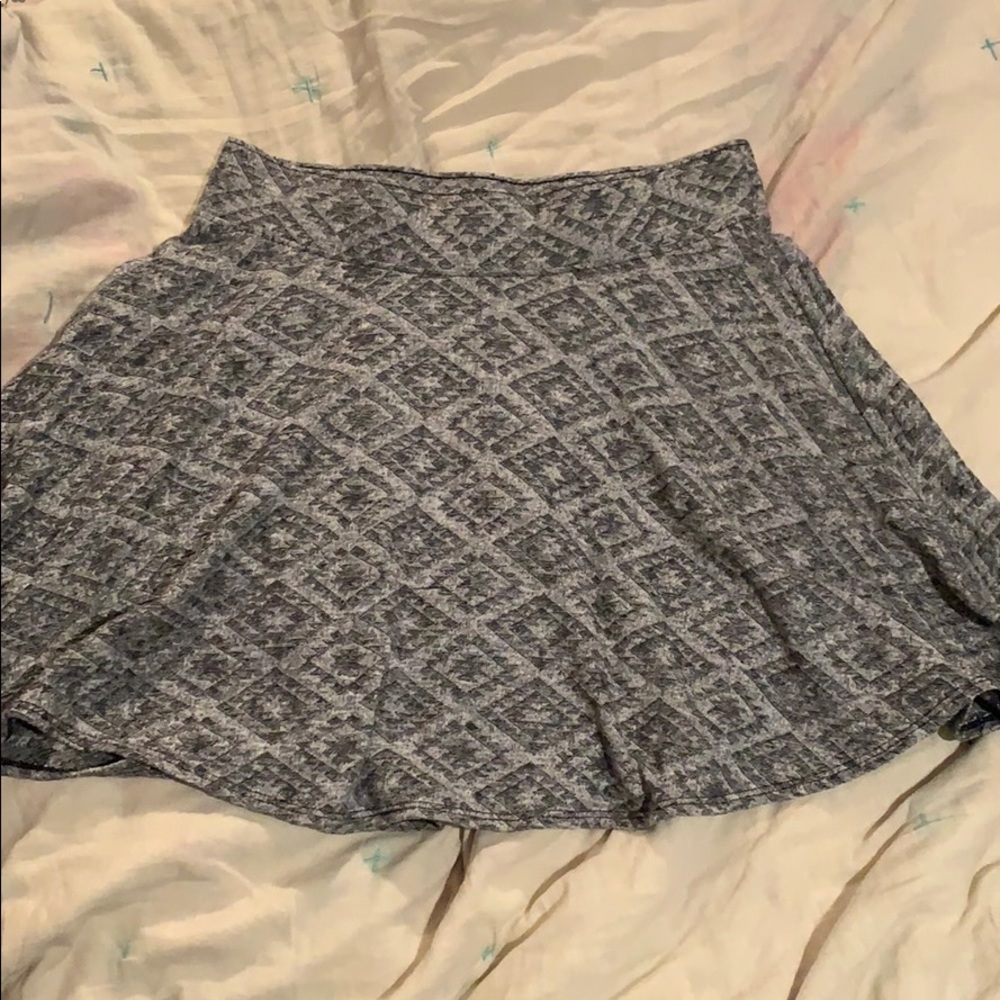 American Eagle Outfitters Gray Skirt⭐️
